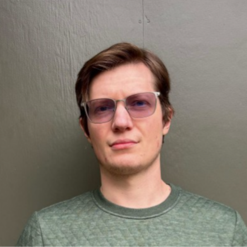 Chris Weber headshot